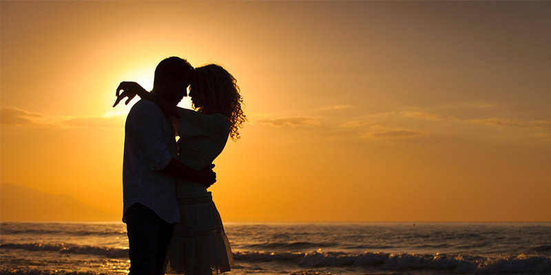Romantic Sunset & Sailing Escape